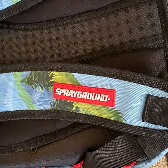 NWOT Sprayground Fortnite Victory Royale limited edition backpack - Picture 5 of 6